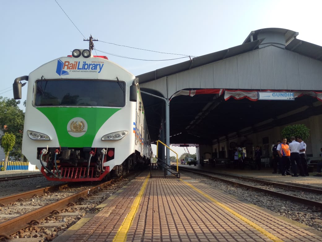 Rail Clinic Generasi Baru Lakukan Bakti Sosial di Stasiun Gundih